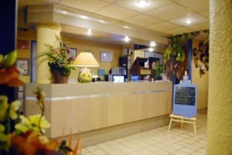 Hotel Du Golf Coignieres Interior photo